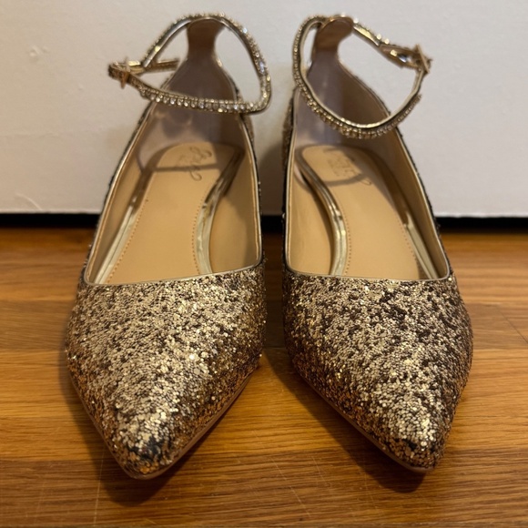 Jewel Badgley Mischka Jamila Gold Glitter Pump Evening Shoes Size 9 New With Box - Picture 1 of 11